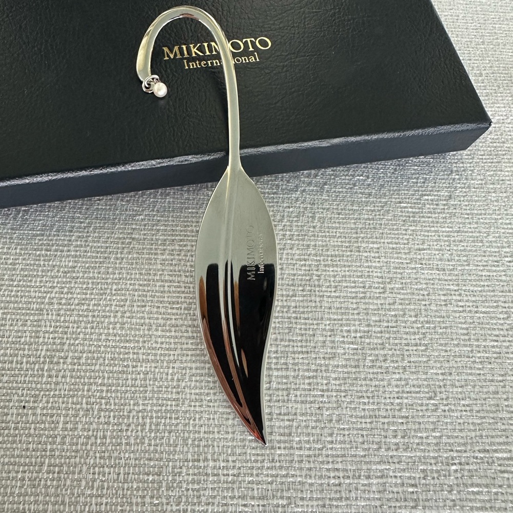 ❣️Mikimoto Akoya Pearl bookmark for an agenda, journal, book, planner, or Bible